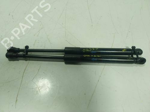 Used Tailgate lift support BMW 4 Convertible (G23, G83) M 440 i Mild-Hybrid xDrive (374 hp) 25032519