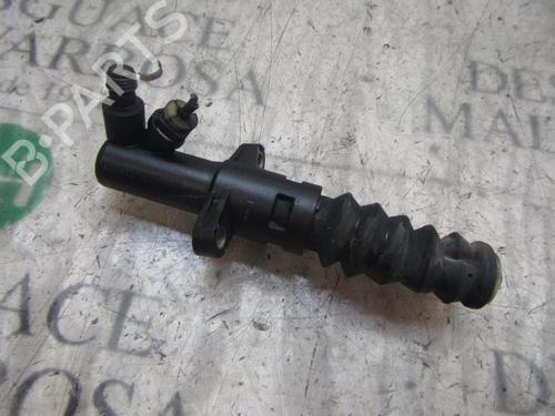 Used Clutch slave cylinder Clutch slave cylinder CITROËN C4 Coupe (LA_) [2004-2013] 14273493 14273493