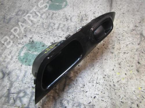 Used Left rear window switch Left rear window switch NISSAN JUKE (F15) 1.5 dCi (110 hp) 3837621 3837621