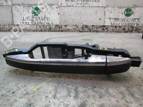 Used Rear left exterior door handle MERCEDES-BENZ M-CLASS (W163) [1998-2005]  3837792