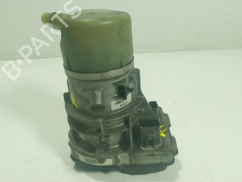 Used Steering pump VOLVO S60 II (134) D4 (163 hp) 25745495
