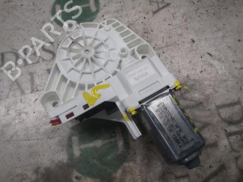 Used Right front window motor Right front window motor AUDI A4 B8 (8K2) 2.0 TDI 16V (140 hp) 3829500 3829500