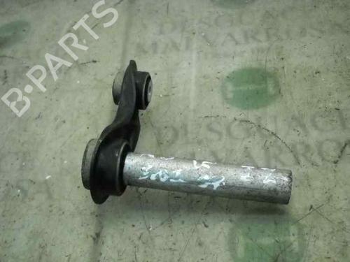 Used Right front suspension arm Right front suspension arm 13042938 13042938