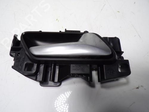 Used Rear right interior door handle Rear right interior door handle 12227374 12227374