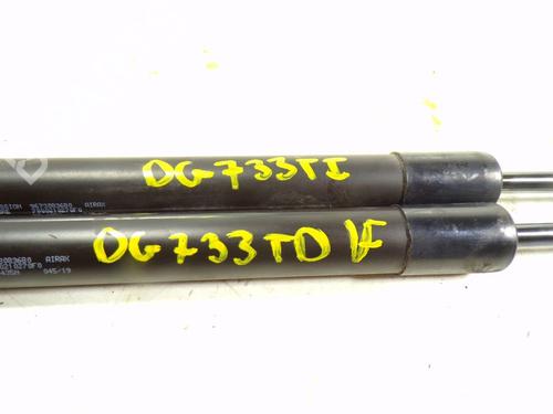Tailgate lift support PEUGEOT 208 I (CA_, CC_) 1.6 BlueHDi 100 | BP14286093C138