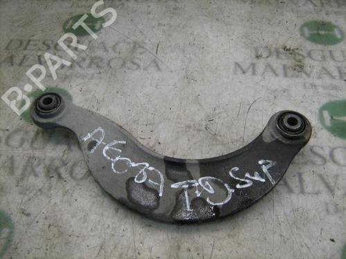 Højre bagtil bærearm Højre bagtil bærearm FORD FOCUS I (DAW, DBW) 1.8 TDCi (115 hp) 3766240 3766240