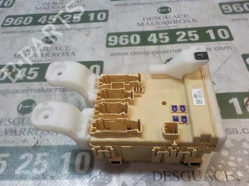 Used Fuse box TOYOTA RAV 4 IV (_A4_) 2.5 Hybrid 4WD (AVA44_) (155 hp) 3999766