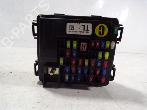 Used Fuse box Fuse box HYUNDAI TUCSON (TL, TLE) 1.7 CRDi (116 hp) 8493215 8493215