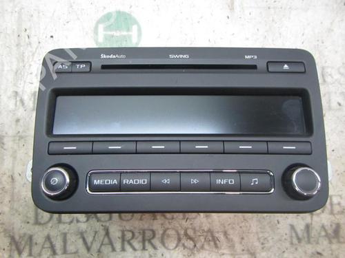 Used Radio SKODA FABIA II (542) 1.2 (60 hp) 3820942