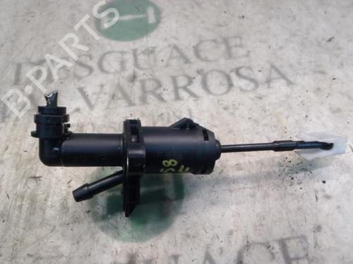 Used Clutch slave cylinder SKODA FABIA I (6Y2) 1.9 SDI (64 hp) 14268765