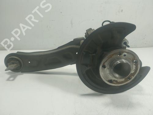 Used Left rear steering knuckle Left rear steering knuckle MERCEDES-BENZ GLA-CLASS (X156) GLA 180 (156.942) (122 hp) 17110292 17110292