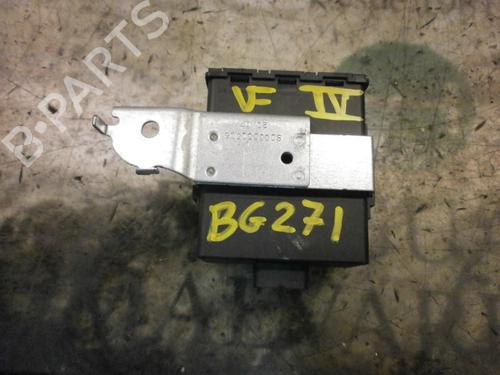 Used Electronic module TOYOTA YARIS (_P1_) [1999-2005]  3786873