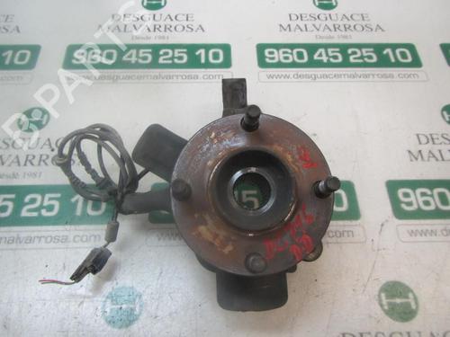 Used Right front steering knuckle NISSAN NV200 / EVALIA Bus [2010-2025]  3879462