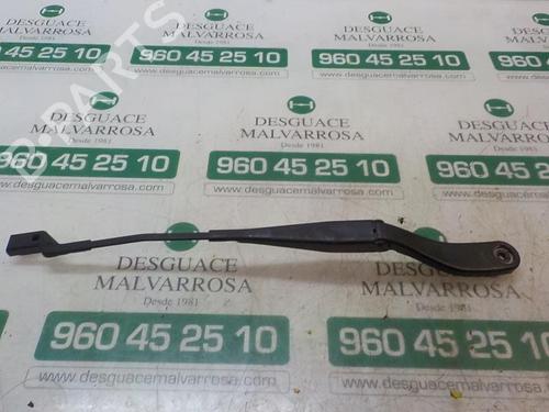 Used Front windshield wiper arm VOLVO C70 II Convertible (542) 2.4 (140 hp) 3865929
