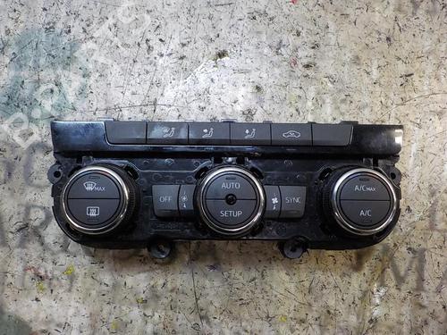 AC Styreenhet / Manøvreringsenhet SEAT LEON ST (5F8) 1.6 TDI (110 hp) 3997751