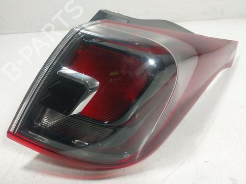 Used Right taillight Right taillight OPEL CROSSLAND X / CROSSLAND (P17, P2QO) 1.2 (75) (110 hp) 24574537 24574537