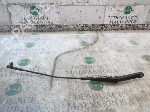 Used Front windshield wiper arm FORD FOCUS II Turnier (DA_, FFS, DS) 2.0 TDCi (136 hp) 3844132