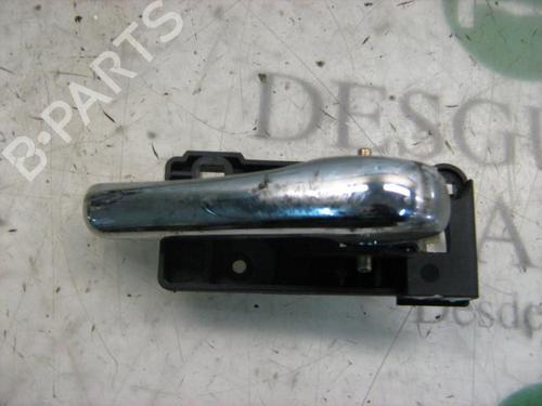 Used Rear right interior door handle Rear right interior door handle ALFA ROMEO 156 (932_) 2.4 JTD (932B1) (136 hp) 3765176 3765176