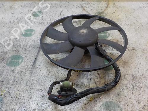 Used Radiator fan Radiator fan 3848934 3848934