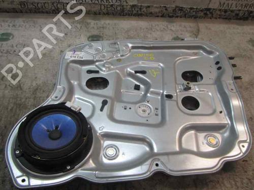 Alzavetro anteriore destra HYUNDAI SANTA FÉ II (CM) 2.2 CRDi (155 hp) 824812B000