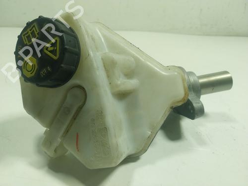 Used Brake master cylinder Brake master cylinder VOLVO V60 I Cross Country (157) [2010-2018] 18649857 18649857