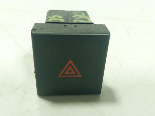 Used Warning switch Warning switch VW TOUAREG (CR7, RC8) 3.0 TDI 4motion (231 hp) 36544323 36544323