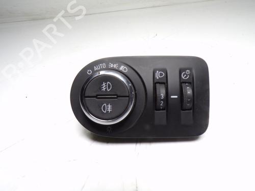 Used Headlight switch Headlight switch OPEL CORSA E (X15) 1.4 (08, 68) (90 hp) 17075735 17075735