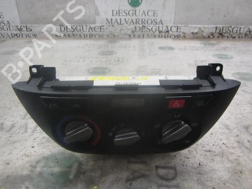 climate-control-toyota-rav-4-ii-_a2_-2000-2001-2002-2003-2004-2005-3825705 main image