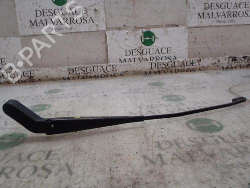 Used Front windshield wiper arm JAGUAR X-TYPE I (X400) 2.5 V6 All-wheel Drive (196 hp) 4016463