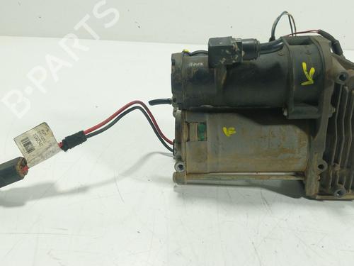 Used Suspension compressor Suspension compressor LAND ROVER DISCOVERY IV (L319) 3.0 TD 4x4 (211 hp) 27582674 27582674