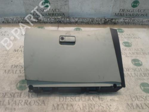 Used Glove box NISSAN PRIMERA Hatchback (P12) 2.2 Di (126 hp) 3805997