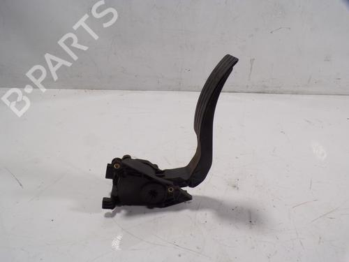 Used Pedal Pedal RENAULT CLIO IV (BH_) 1.5 dCi 75 (75 hp) 8597288 8597288