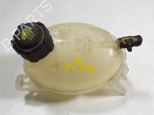 Used Expansion tank Expansion tank DACIA DOKKER Box Body/MPV 1.5 dCi 75 / Blue dCi 75 (FEJW, FEAH) (75 hp) 6836342 6836342