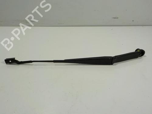 front-wipers-mechanism-subaru-xv-gt-2017-11852174 main image