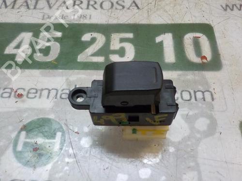 Used Left rear window switch Left rear window switch SUZUKI SX4 S-Cross (JY) 1.6 DDiS AllGrip (AKK 416D) (120 hp) 9104162 9104162