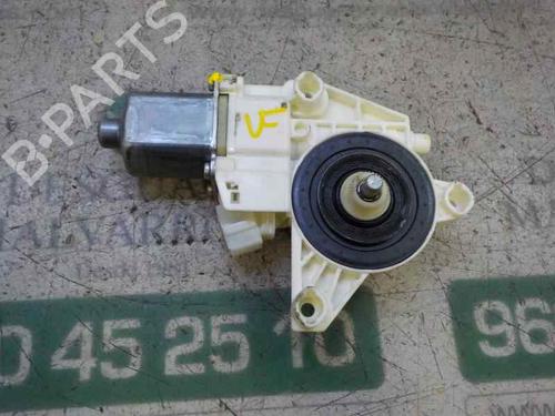 Fensterhebermotor vorne links für MERCEDES-BENZ A-CLASS (W176) [2012-2018]  6302290