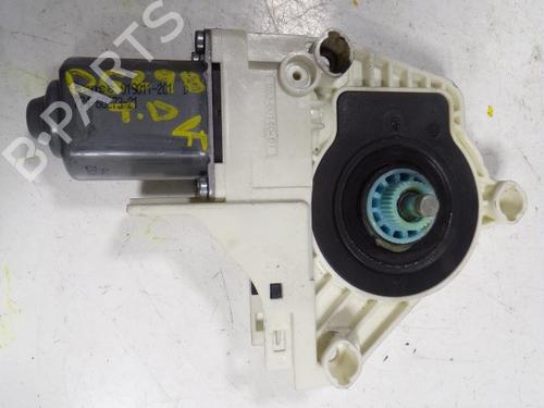 Used Right rear window motor Right rear window motor SKODA SUPERB II (3T4) 2.0 TDI 16V (140 hp) 7285307 7285307