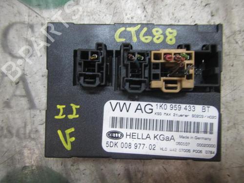 Module électronique SEAT LEON (1P1) 1.9 TDI (105 hp) 3832371