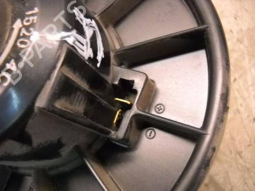 Used Heater blower motor Heater blower motor SUZUKI IGNIS I (FH) 1.3 (HV51, HX51, RG413) (83 hp) 4020636 4020636