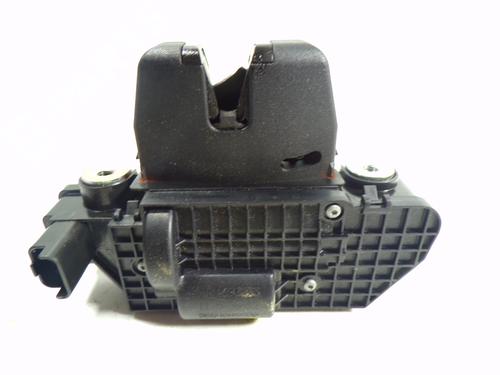 tailgate-lock-peugeot-2008-i-cu_-16-hdi-8719f8-2013-7818803 main image