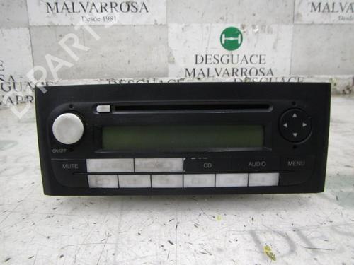 Used Radio Radio FIAT LINEA (323_, 110_) 1.3 D Multijet (323AXB11, 323AXB1A) (90 hp) 4007950 4007950
