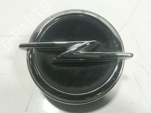 Used Tailgate handle OPEL CORSA F (P2JO) 1.2 (68) (101 hp) 17659503