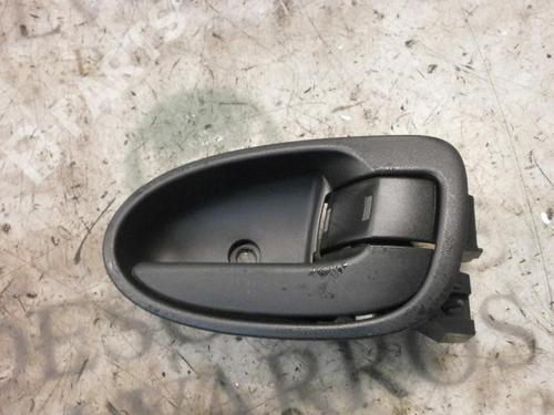 Used Front right interior door handle Front right interior door handle TOYOTA YARIS (_P1_) 1.3 (NCP10, SCP12_) (86 hp) 3786945 3786945