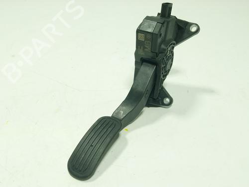 Used Pedal Pedal TOYOTA YARIS CROSS (MXP_) 1.5 Hybrid (MXPJ10) (116 hp) 28198627 28198627