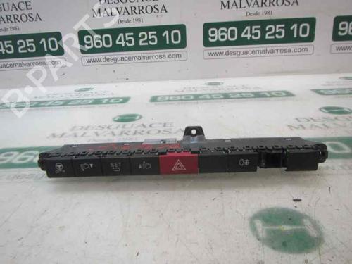 Used Warning switch Warning switch FIAT PANDA (312_, 319_) 1.2 (312PXA1A) (69 hp) 3877458 3877458