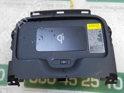 Used Display monitor TOYOTA COROLLA Estate (_E21_) [2019-2025]  9104816