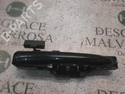 Używane Klamka zewnętrzna drzwi przednich prawych RENAULT LAGUNA II (BG0/1_) 1.9 dCi (BG08, BG0G) (120 hp) 3786078