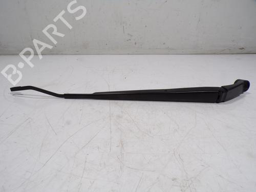 front-wipers-mechanism-toyota-yaris-cross-mxp_-852210d240-2020-15246475 main image
