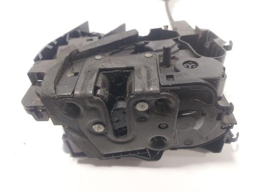 rear-left-lock-renault-megane-iv-hatchback-b9amn_-2015-23526212 main image