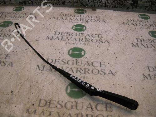 Used Front windshield wiper arm SEAT IBIZA III (6L1) 1.9 SDI (64 hp) 3738719